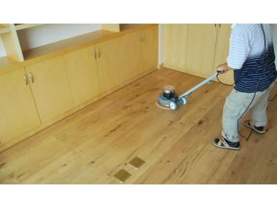 怎樣做好地板打蠟這件事？東莞清潔公司來(lái)告訴您